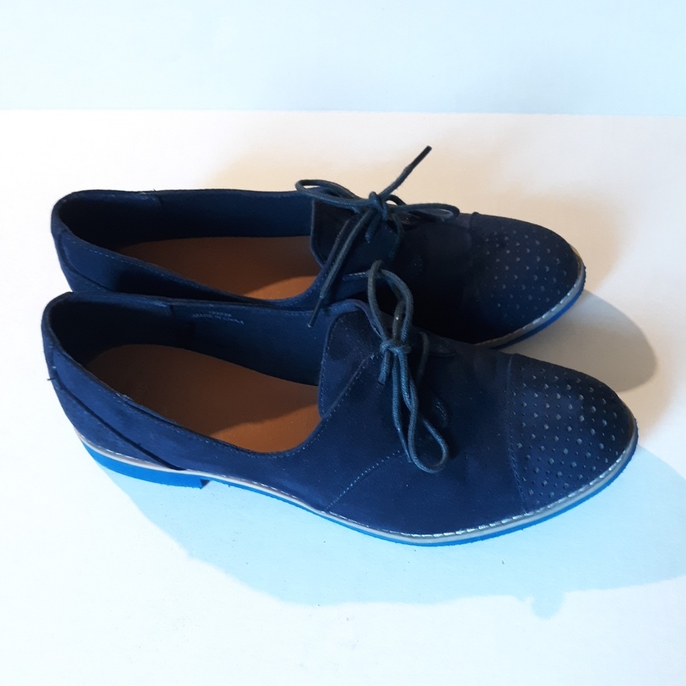 Gap suede oxfords